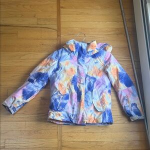 Roxy Floral Print Ski Jacket Fully Insulated in Blue/Peach Print